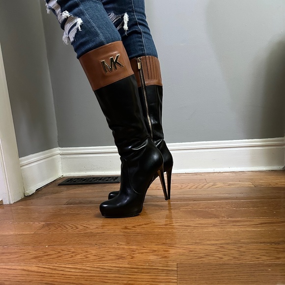 MICHAEL Michael Kors Fashion Leather high heel boot with gold tone MK on calf - Picture 1 of 11